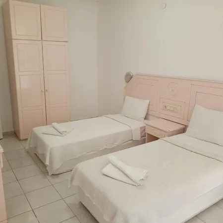 Pembe Kosk Apart *