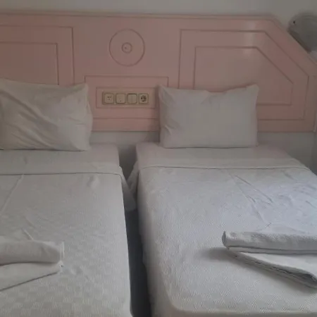 Pembe Kosk Apart
