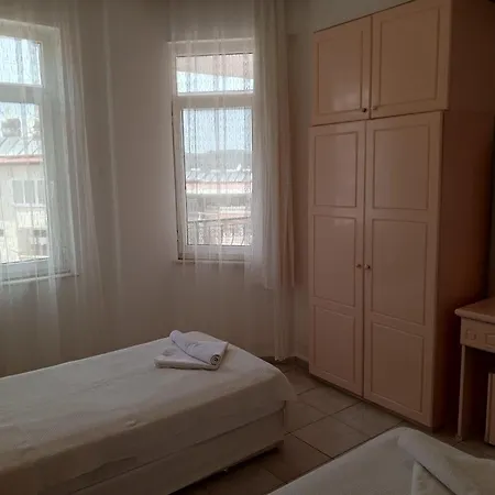 Pembe Kosk Apart *